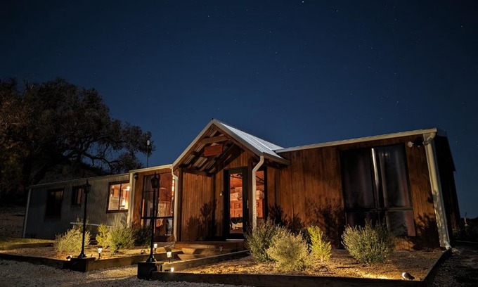 Grattai Cabin | Sunstone - 2 Bed Eco Cabin - Kundalini Lodge