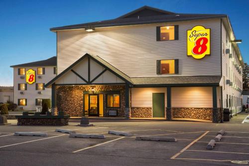 Coeur d'Alene Hotel | Super 8 by Wyndham Coeur d'Alene