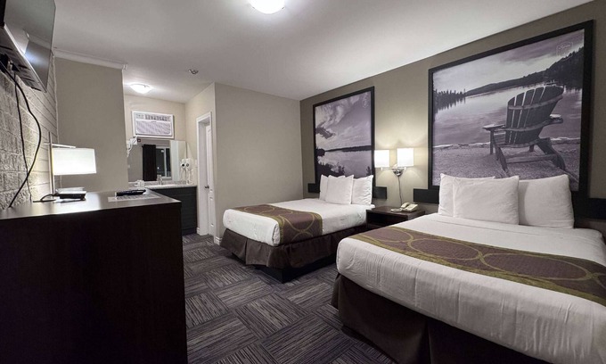 Guelph Hotel | Super 8 by Wyndham Guelph