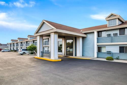 La Crosse Hotel | Super 8 by Wyndham La Crosse