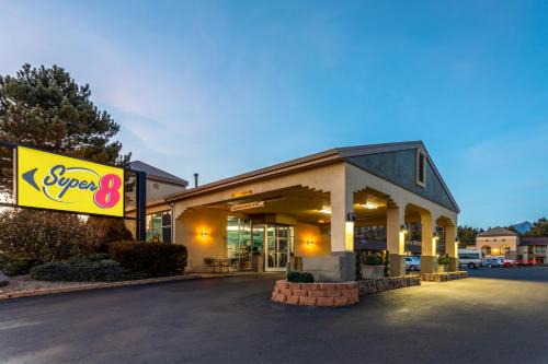 Flagstaff Hotel | Super 8 by Wyndham NAU/Downtown Conference Center