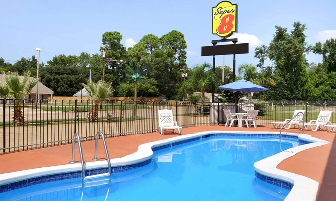 Shreveport Hotel | Super 8 by Wyndham Shreveport