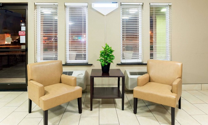 Springfield Hotel | Super 8 by Wyndham Springfield East