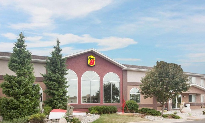 West Branch Hotel | Super 8 by Wyndham West Branch