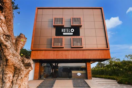 Seraikela Hotel | Super Hotel O Jamshedpur Near Burma Mines Formerly Hotel Square