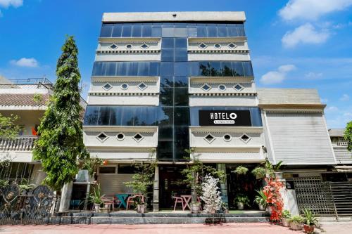 Bhopal Hotel | Super Hotel O MP Nagar Near Rachna Tower