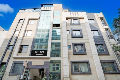 Rohini Hotel | Super Hotel O Rohini Sector 24