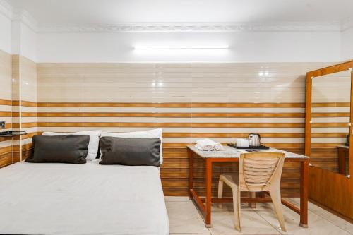 Pondicherry Hotel | Super Hotel O Sharmila Guest House