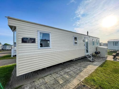 Caister-on-Sea Other | Superb 8 Berth Caravan, Close To Amenities At Caister Beach Ref 30073F