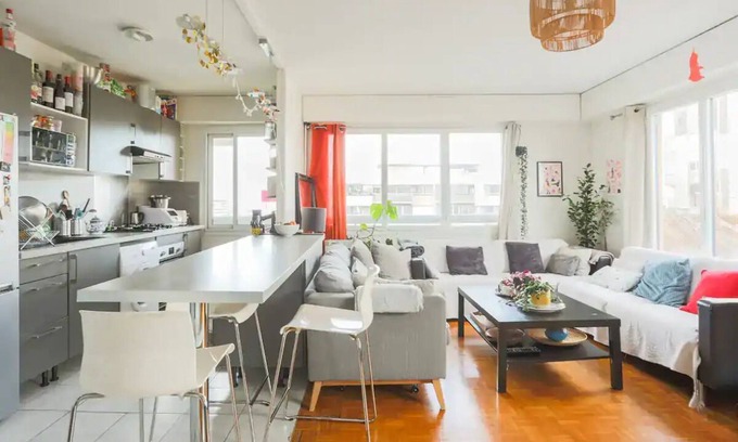Flandres Apartment | Superb bright apartment, terrace with view