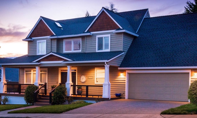Northwest Portland House | Superb Location, with Air Conditioning & Office Space