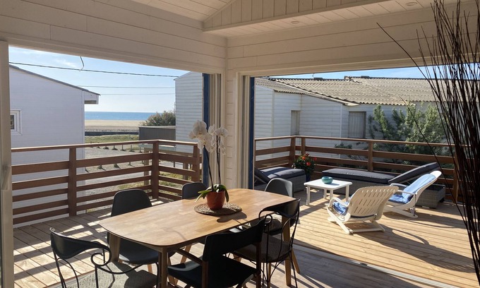 Gruissan Plage Ski Chalet | Superb sea view chalet, facing south, Beach access at the foot of the chalet