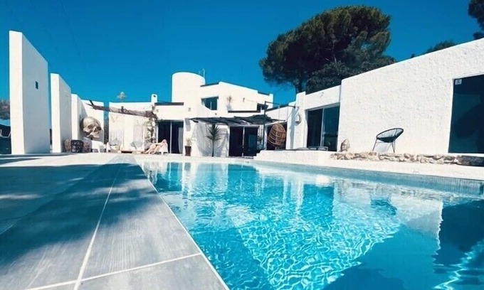 Vailhauques Villa | Superb villa bel air montpellier