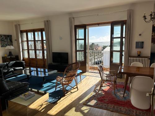 Royan Apartment | Superbe T4 vue mer à Royan, 2 min à pied des plages