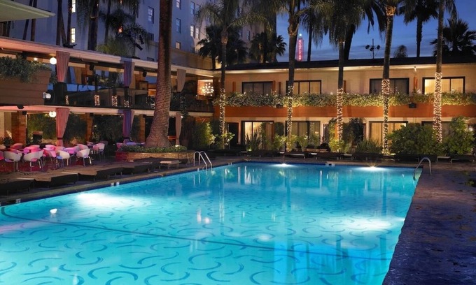 Hollywood Hotel | Superior Double, The Hollywood Roosevelt, Short Drive to Universal Studio