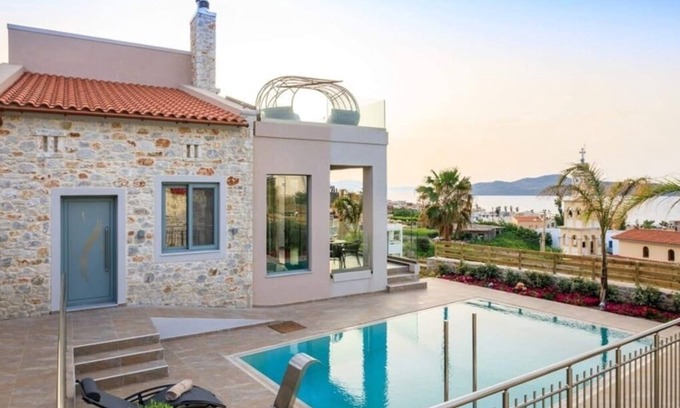 Kato Stalos Villa | Superior Villa Kleanthi, pool, playground, 4BD,3BR