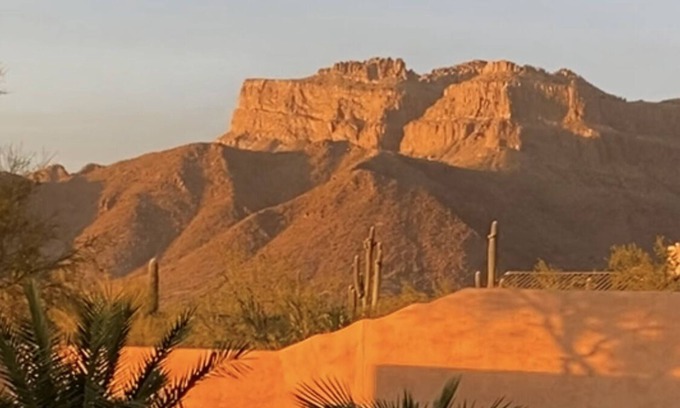 Gold Canyon House | Superstition Oasis - Incredible Arizona Retreat! Swimming, Golf, Hiking and Fun!