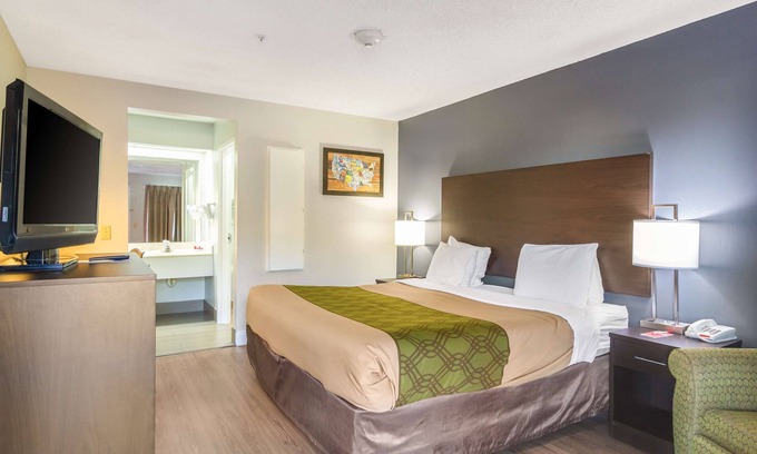 Brunswick Hotel | SureStay Hotel by Best Western Brunswick