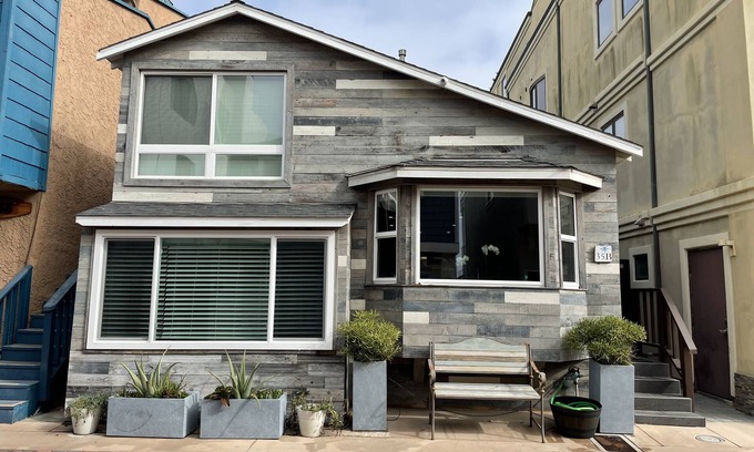 Surfside House | Surfside Classic Californian Cottage Steps To A Guard Gated Private Beach