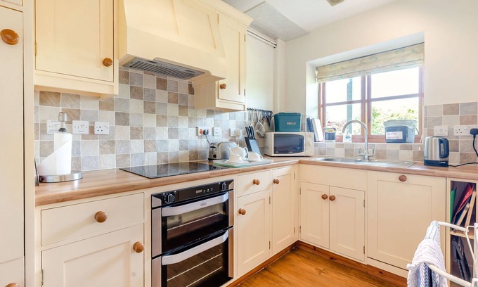 Strefford Cottage | Swallow's Nest