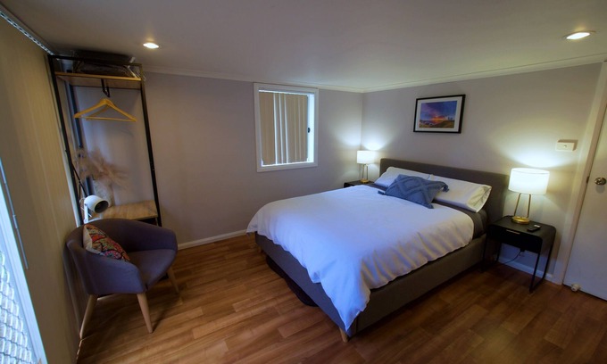 Port Macquarie Apartment | Sweet cosy one bedroom unit in Port Macquarie, 10 mins walk from Flynns Beach!