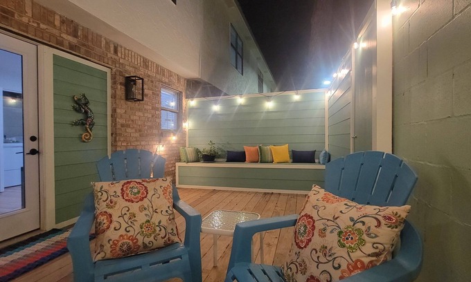 Gulf Shores Condo | "Sweet Reward"- Bring The Fur Baby! Location X3! Walk To Dining & Fun!