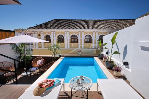 Encarnacion-Regina Hotel | Sweet Sevilla Suites