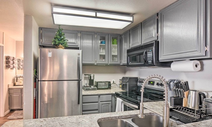 Brian Head Apartment | Sweet Skiers Escape < Half-mile to the Slopes!