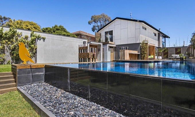 McCrae House | Swim, Spa, Sauna - McCrae