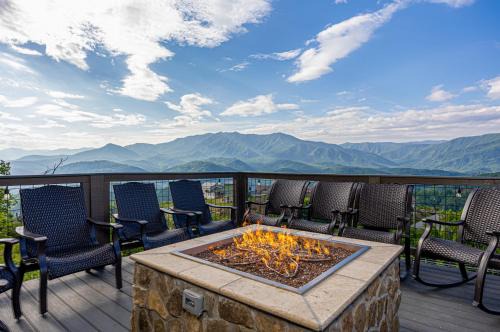 Chalet Village North House | Swimmin 'N Da Clouds