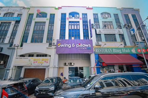 Kuala Lumpur Hotel | Swing & Pillows - KL Kuchai Lama