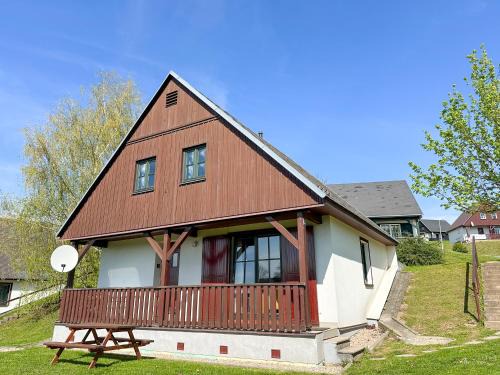 Cerny Dul Ski Chalet | Třicítka na Šťastném kopci
