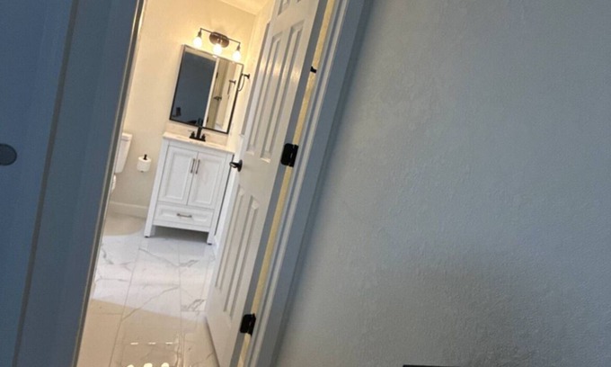 Bearss Plaza Apartment | t“Modern Retreat Near Busch Gardens – Private Yard, No Neighbors”