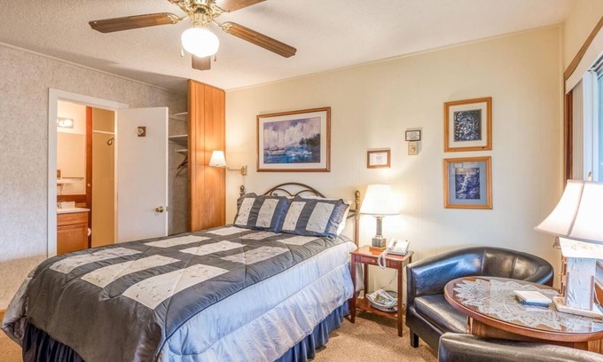 Depoe Bay Apartment | T08 - Schooner @ Trollers Lodge