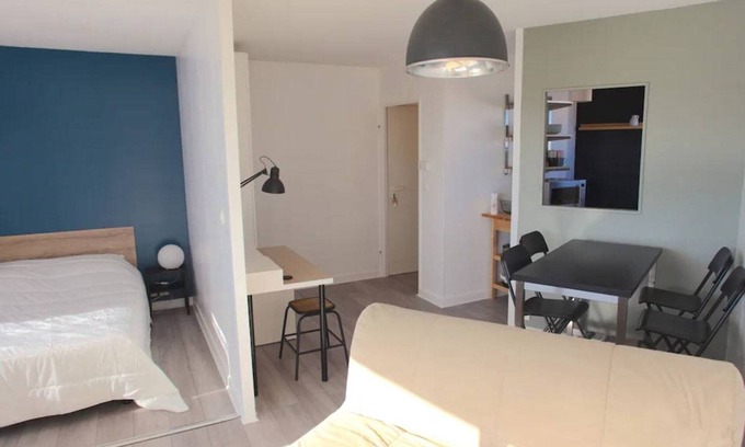 La Rochelle Apartment | T1 bis apartment with balcony near La Rochelle beach
