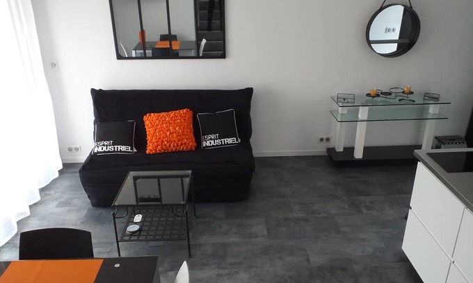 Le Fort Bloque Apartment | T1 bis, duplex, modern and renovated, beautiful sea view from the terrace