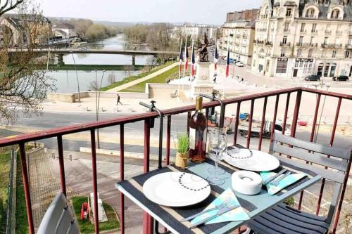 Charleville-Mezieres Apartment | T1 cocooning à l’Hôtel de Ville