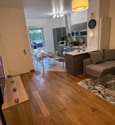 Epinay-sur-Seine Apartment | T2 à 15mn stade de France Porte de Paris