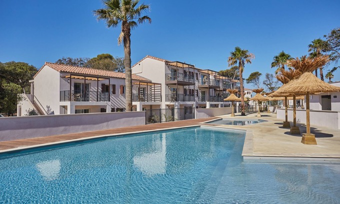 Giens Condo | T2 à 650m de la Plage La Bergerie | Piscine
