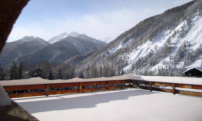Arvieux Apartment | T2 3* Large south-facing terrace 4/6 per. summer pool at foot of slopes and hikes
