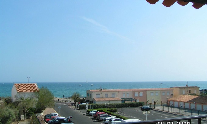 Cap d'Agde Apartment | T2 Cabin, with superb sea view, The possibility to do everything on foot.