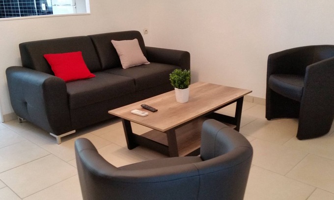 La Londe-les-Maures Apartment | T2 comfortable with aircon