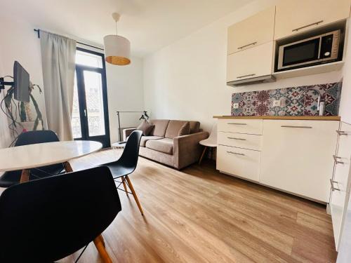 Gambetta Apartment | T2 Cosy Centre-ville avec cour