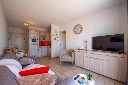 Sainte-Maxime City Centre Apartment | T2 en hypercentre -parking privé-clim-proche plage