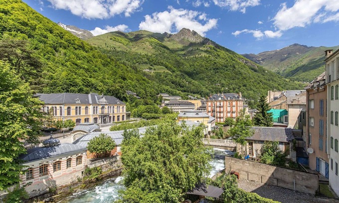 Cauterets Apartment | T3 Apartment in Central Cauterets