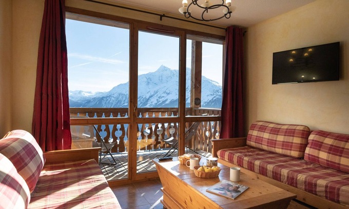 Les Eucherts Condo | T3 + cabine avec accès direct aux pistes | Piscine