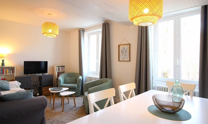 La Bourboule Apartment | T3 Garden Wifi La Bourboule, 5 pers