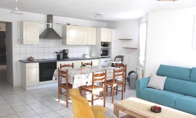 Doussard Apartment | T3 single-storey apartment in quiet central Doussard