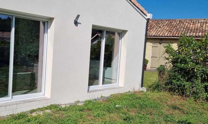 Sainte-Helene House | T4 house with garden 20 min from the beach