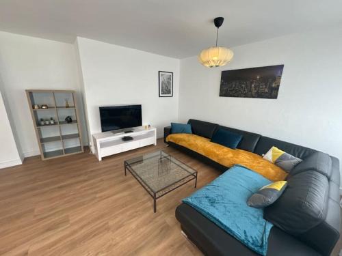 Decines-Charpieu Apartment | T4 spacieux rénové parking - Stade-Arena-Eurexpo